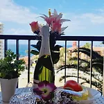 Hébergement de vacances Copacabana Luxury Ocean View *